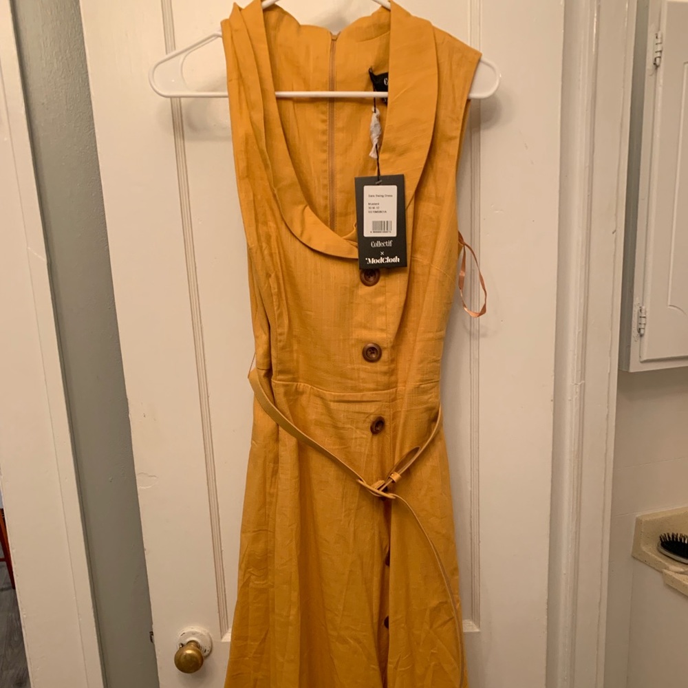 Wrong size. Never been worn. Still has tags - Picture 2 of 4